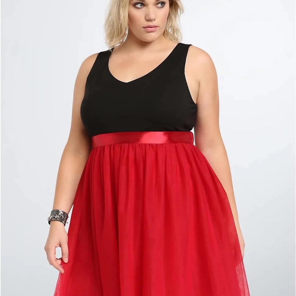 Torrid size 20 Black and Red Sleeveless Dress